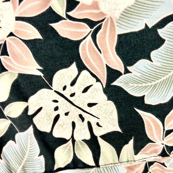 COOKE STREET - HONOLULU |🌴Palm Leaves Tropical Print Hawaiian Button-Up Shirt - Picture 7 of 8